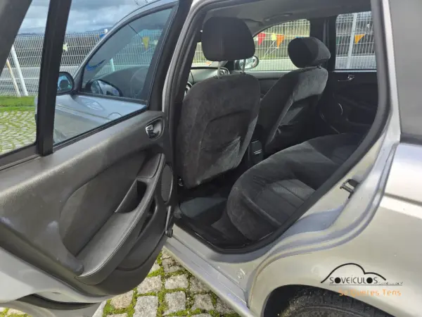 Jaguar X-Type 2.0 D Classic 29