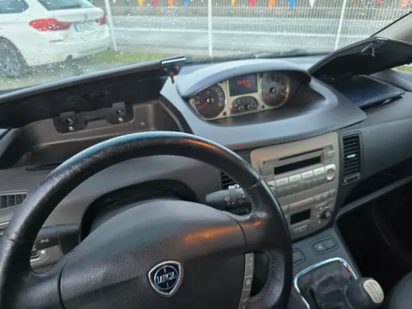 Lancia Musa 1.3 16V M-jet Platino 27