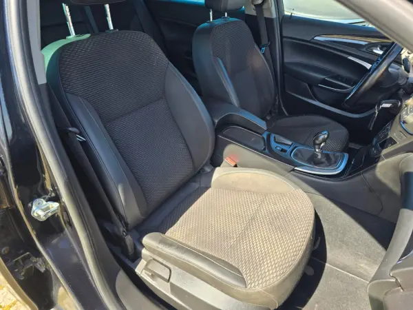 Opel Insignia Sports Tourer Outro 21