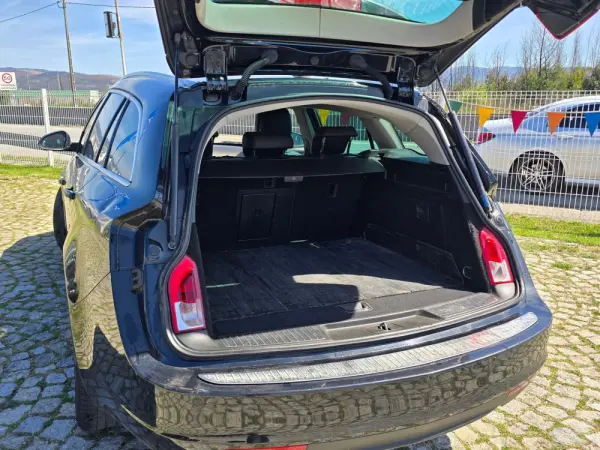 Opel Insignia Sports Tourer Outro 5