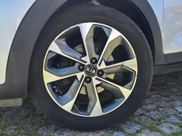Kia Stonic 1.6 CRDi LX 7