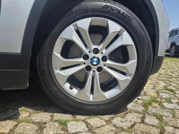 BMW X1 16 d sDrive 7