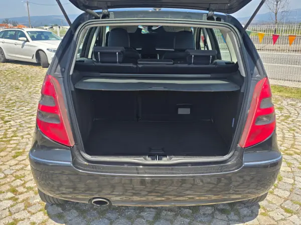 Mercedes-Benz A 160 CDI AVNTGARDE 6