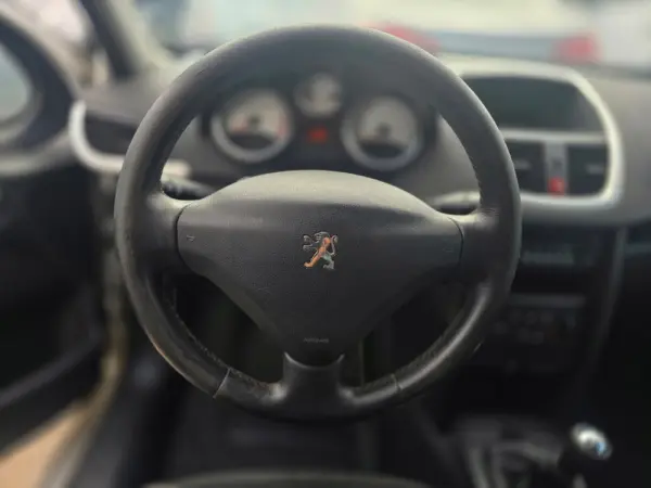 Peugeot 207 1.4 HDi Active 9