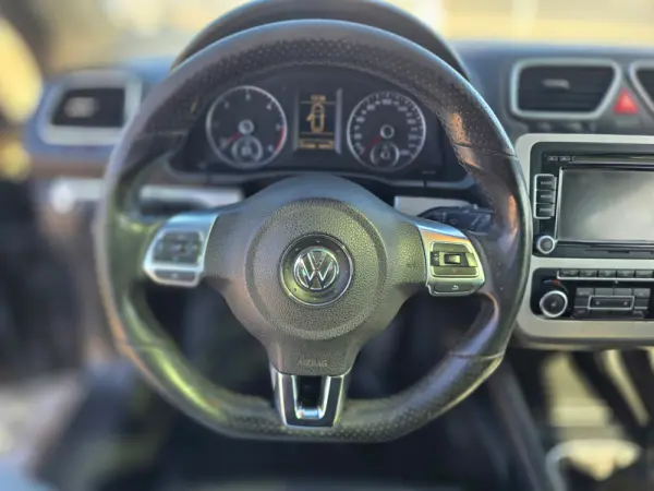 Volkswagen Scirocco 2.0 TDI 11