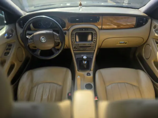Jaguar X-Type SW 2.0 D Executive 9