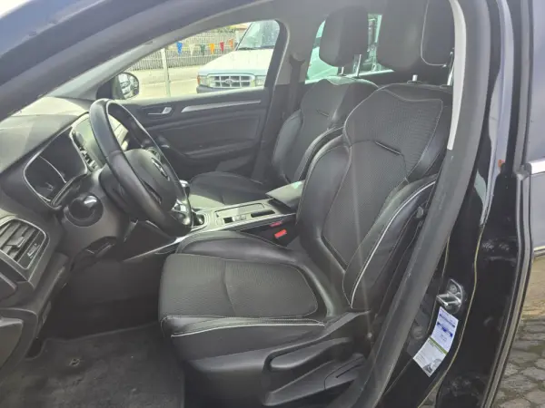 Renault Mégane 1.5 Blue dCi Bose Edition 11