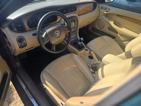 Jaguar X-Type SW 2.0 D Executive 7