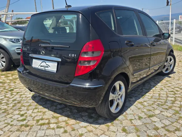 Mercedes-Benz A 160 CDI AVNTGARDE 4