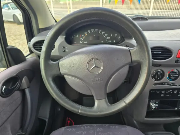 Mercedes-Benz A 170 CDi Elegance 11