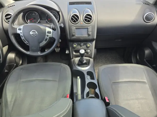 Nissan Qashqai +2 1.5 dCi Tekna 17