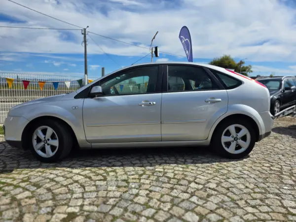 Ford Focus 1.6 TDCi Connection 3