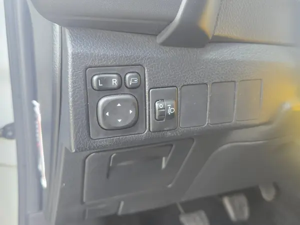 Toyota Auris 1.6 D-4D Comfort 13