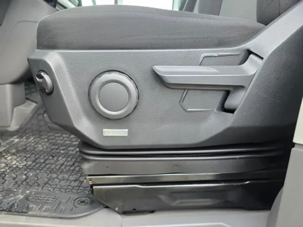 Volkswagen Crafter 35 2.0 TDI L4H3 13