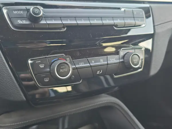 BMW X1 16 d sDrive Line Sport Auto 16