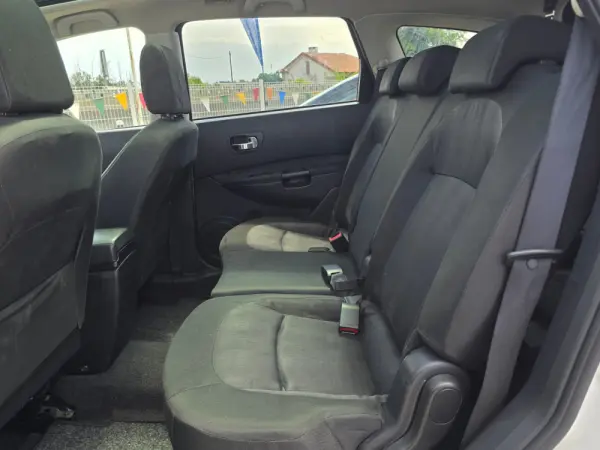 Nissan Qashqai +2 1.5 dCi Tekna 22