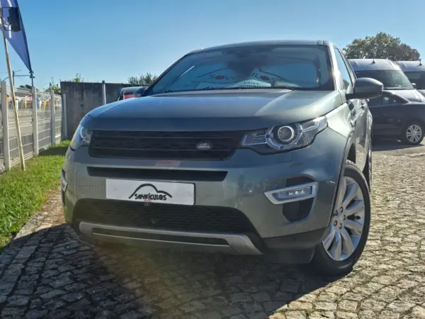 Land Rover Discovery Sport 2.0 TD4 HSE Luxury 7L Auto 2