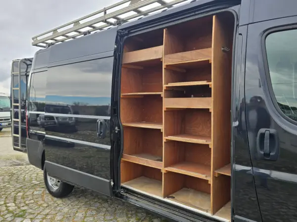 Citroen Jumpy 2.0 BlueHDi M Confort Semi-Vidrado 7