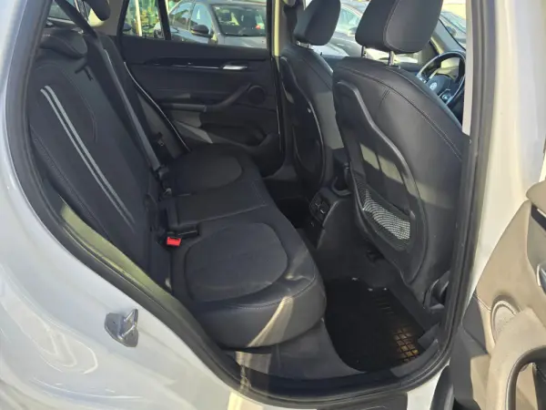BMW X1 16 d sDrive Line Sport Auto 21