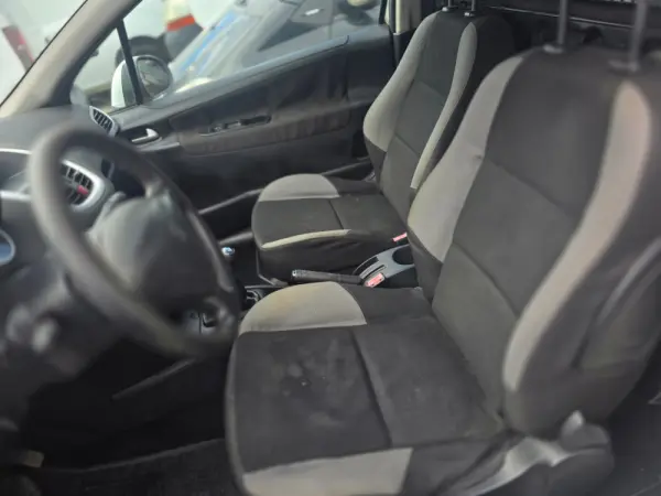 Peugeot 207 1.4 HDi Active 8