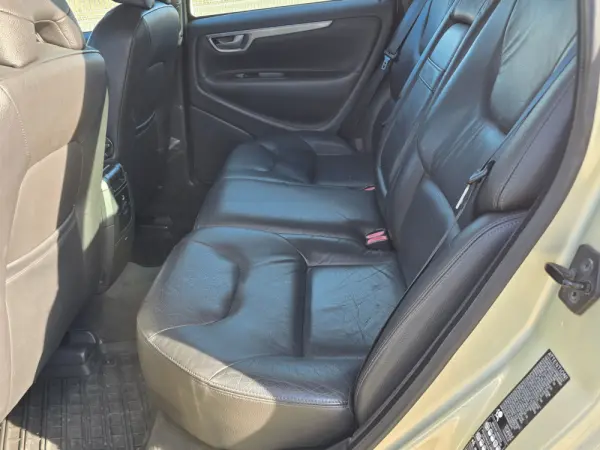 Volvo V70 2.4 D5 Nivel 3 10