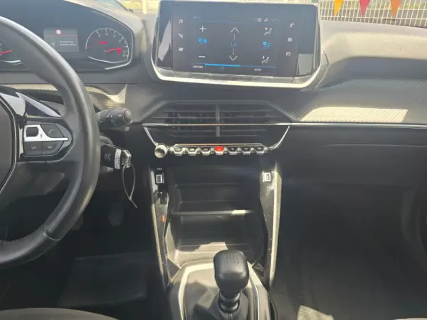 Peugeot 2008 Benzin 100 Allure 18