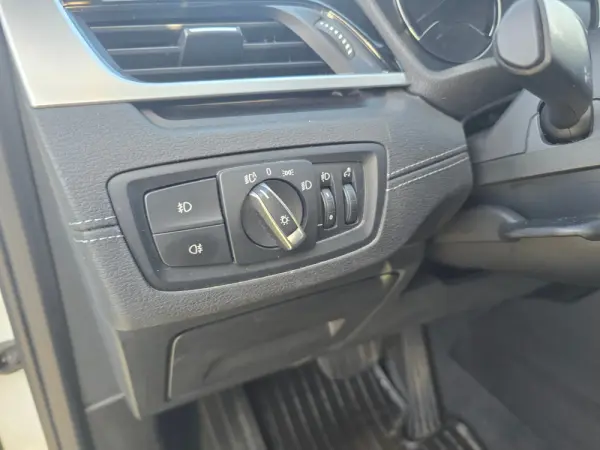 BMW X1 16 d sDrive Line Sport Auto 11