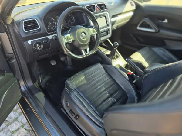 Volkswagen Scirocco 2.0 TDI 9