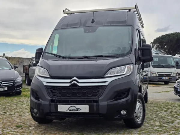 Citroen Jumpy 2.0 BlueHDi M Confort Semi-Vidrado 2