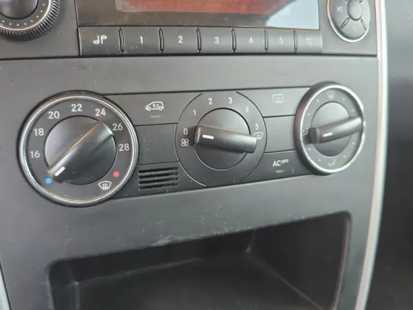Mercedes-Benz A 160 CDI AVNTGARDE 12