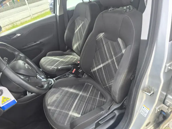 Opel Corsa 1.0 T Innovation 12