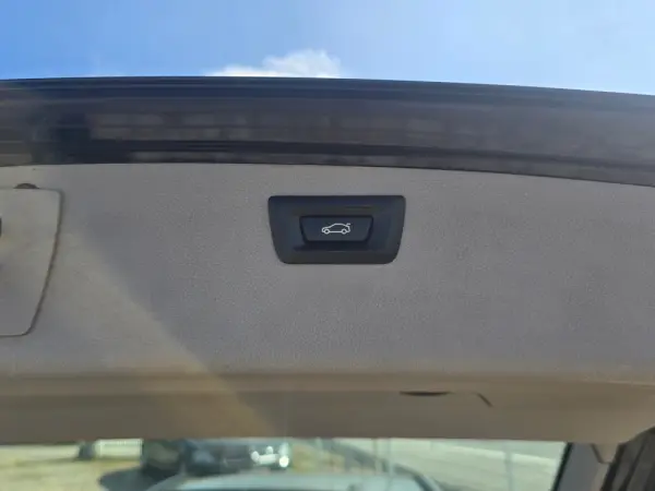 BMW 318 d Auto Line Modern 10
