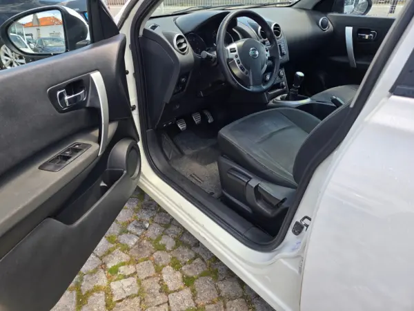 Nissan Qashqai +2 1.5 dCi Tekna 9