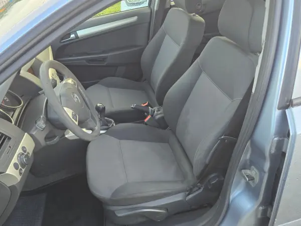 Opel Astra 1.3 CDTI Enjoy EcoFLEX 8