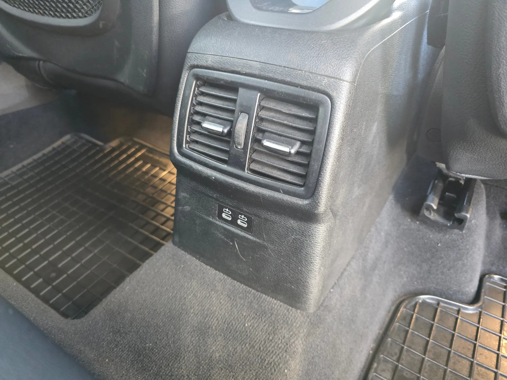 BMW X1 16 d sDrive Line Sport Auto 23