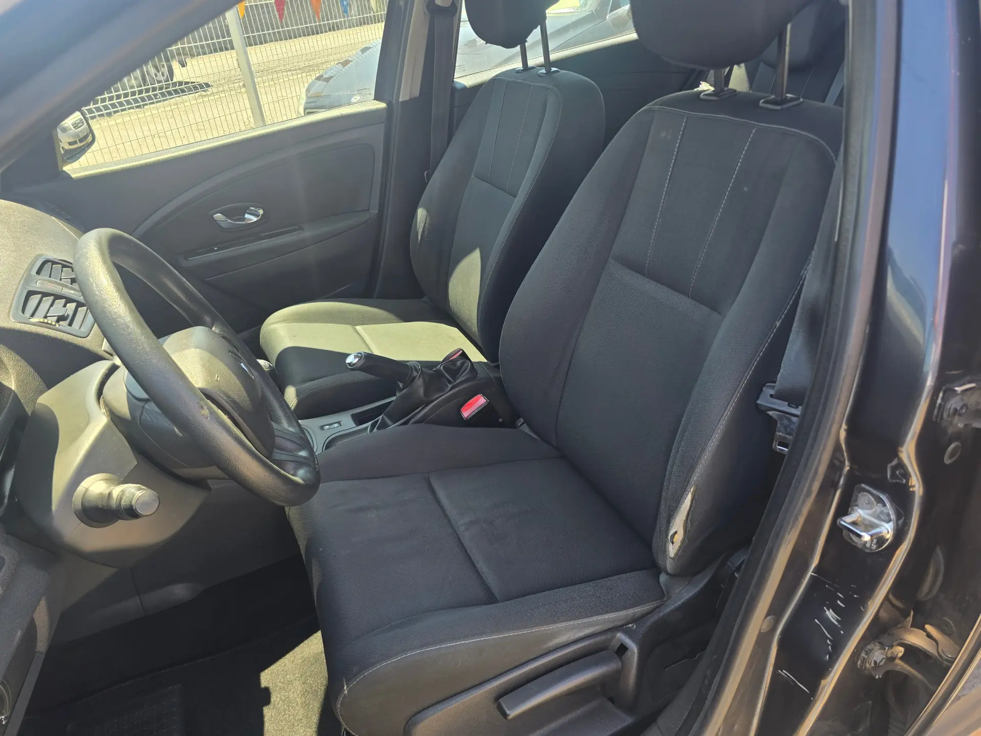 Renault Mégane 1.5 dCi Confort 8