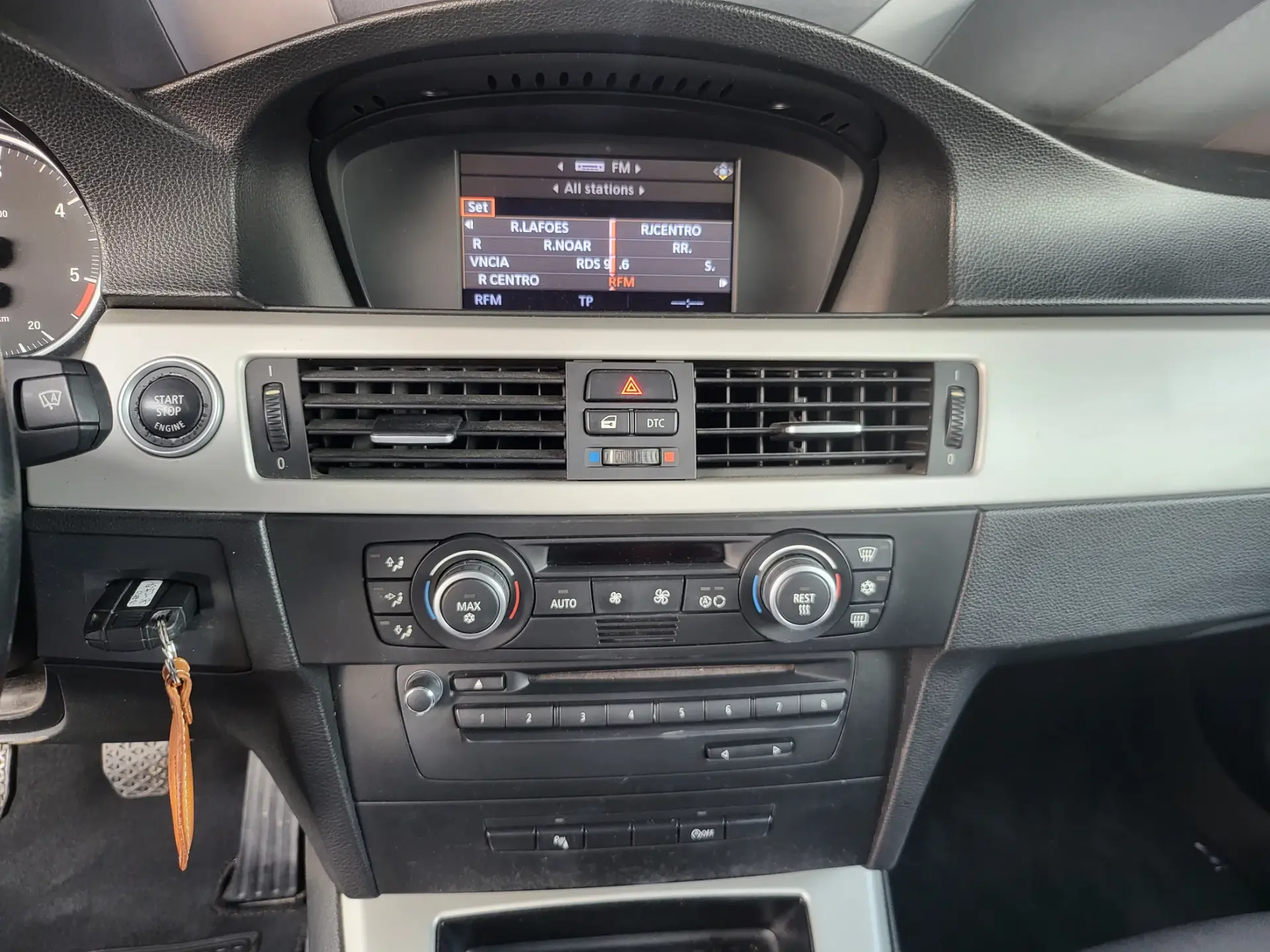 BMW 318 d Touring 13