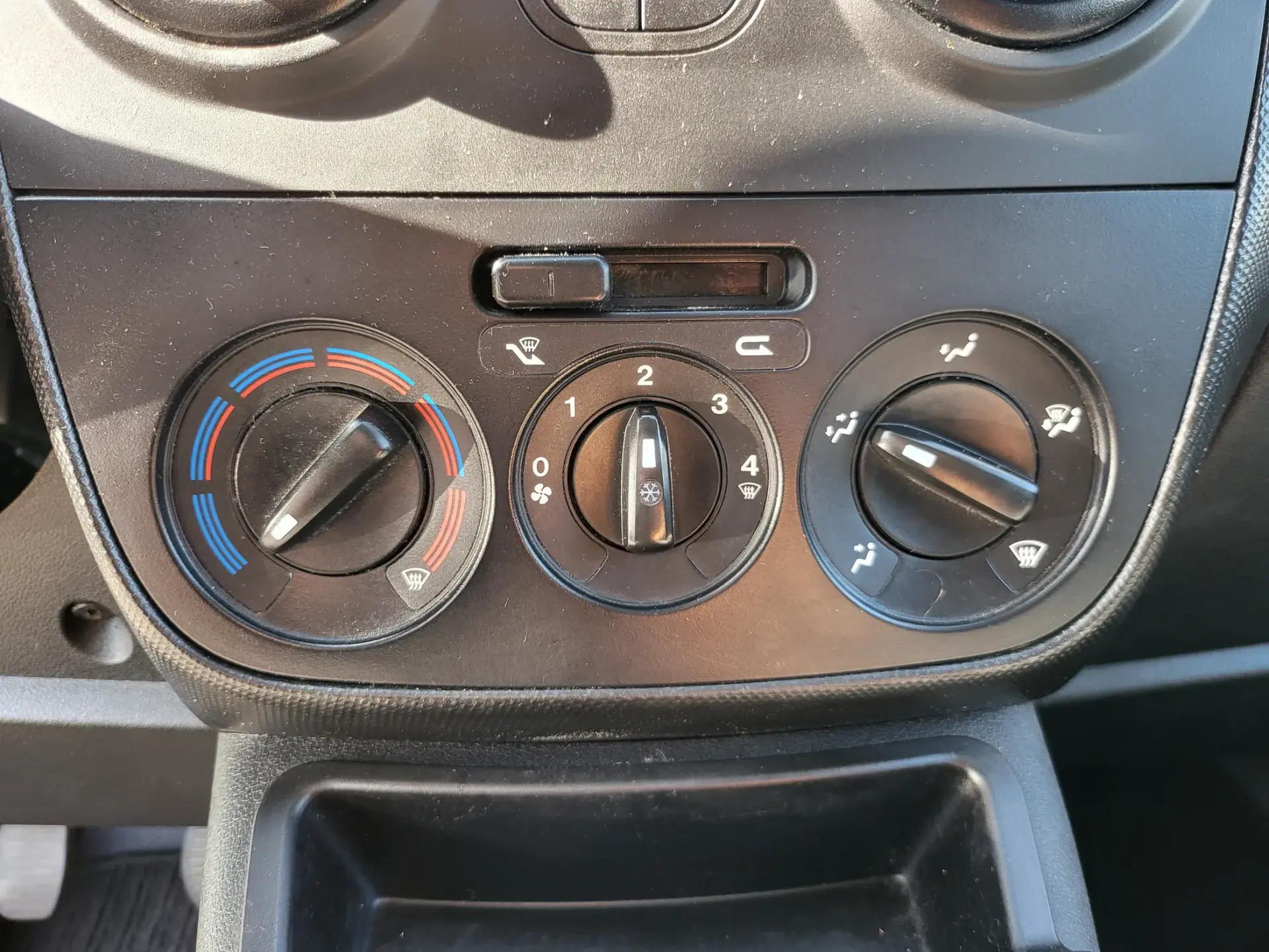 Fiat Fiorino 1.3 M-jet Adventure 17