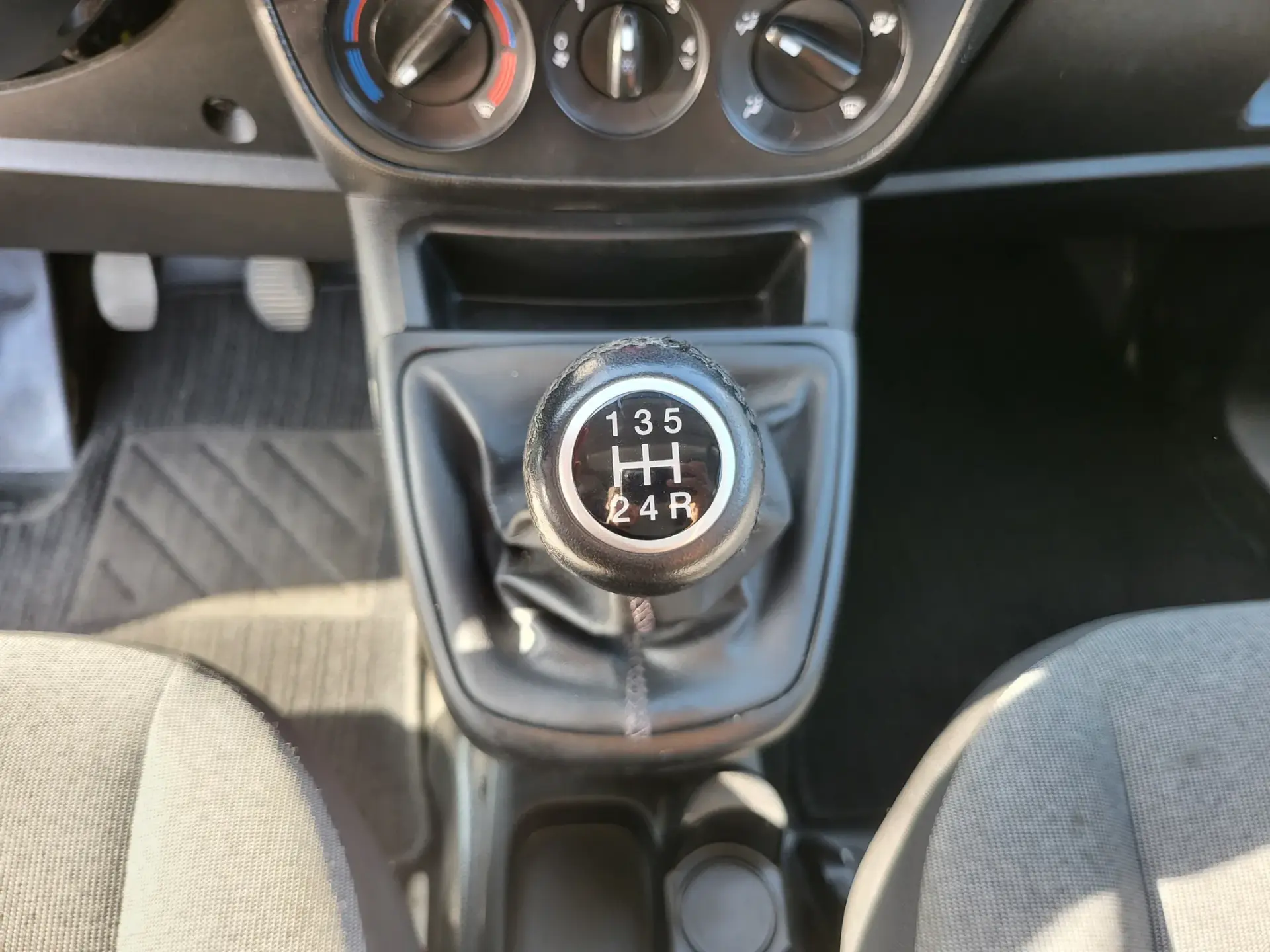 Fiat Fiorino 1.3 M-jet Adventure 18