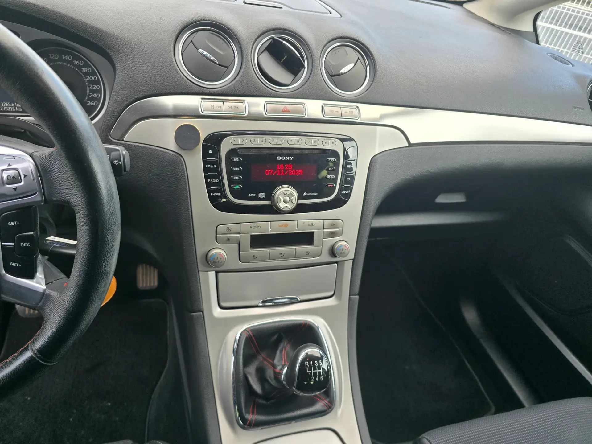 Ford S-Max 1.8 TDCi Titanium 7L 17