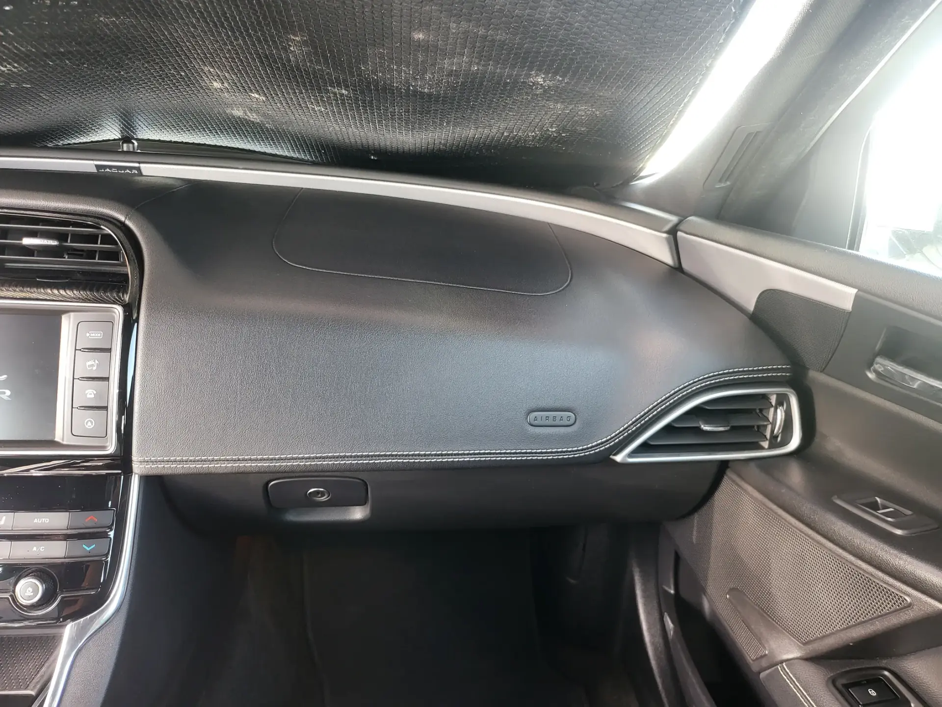 Jaguar XE 2.0 D R-Sport AWD Aut. 16