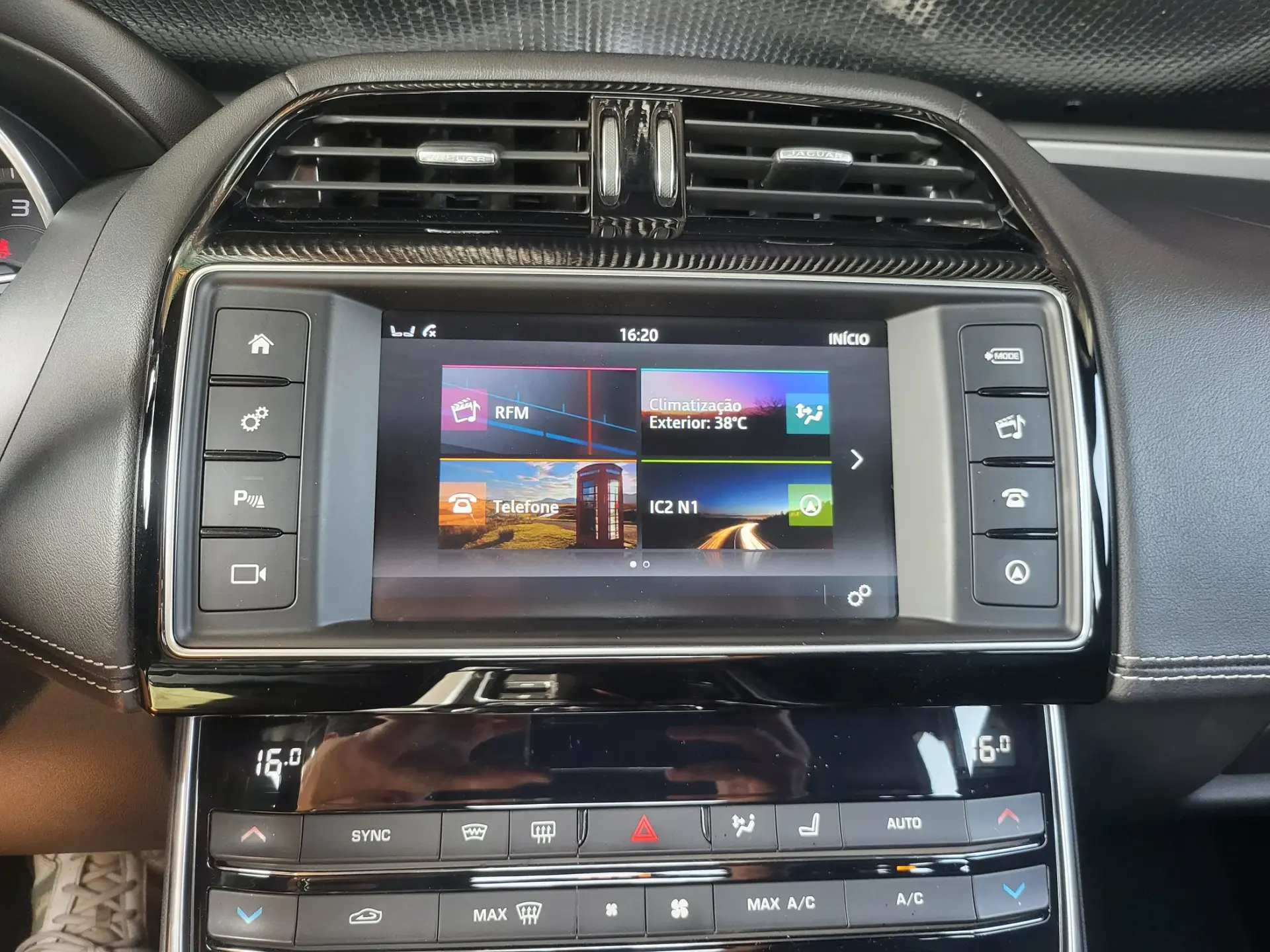 Jaguar XE 2.0 D R-Sport AWD Aut. 24