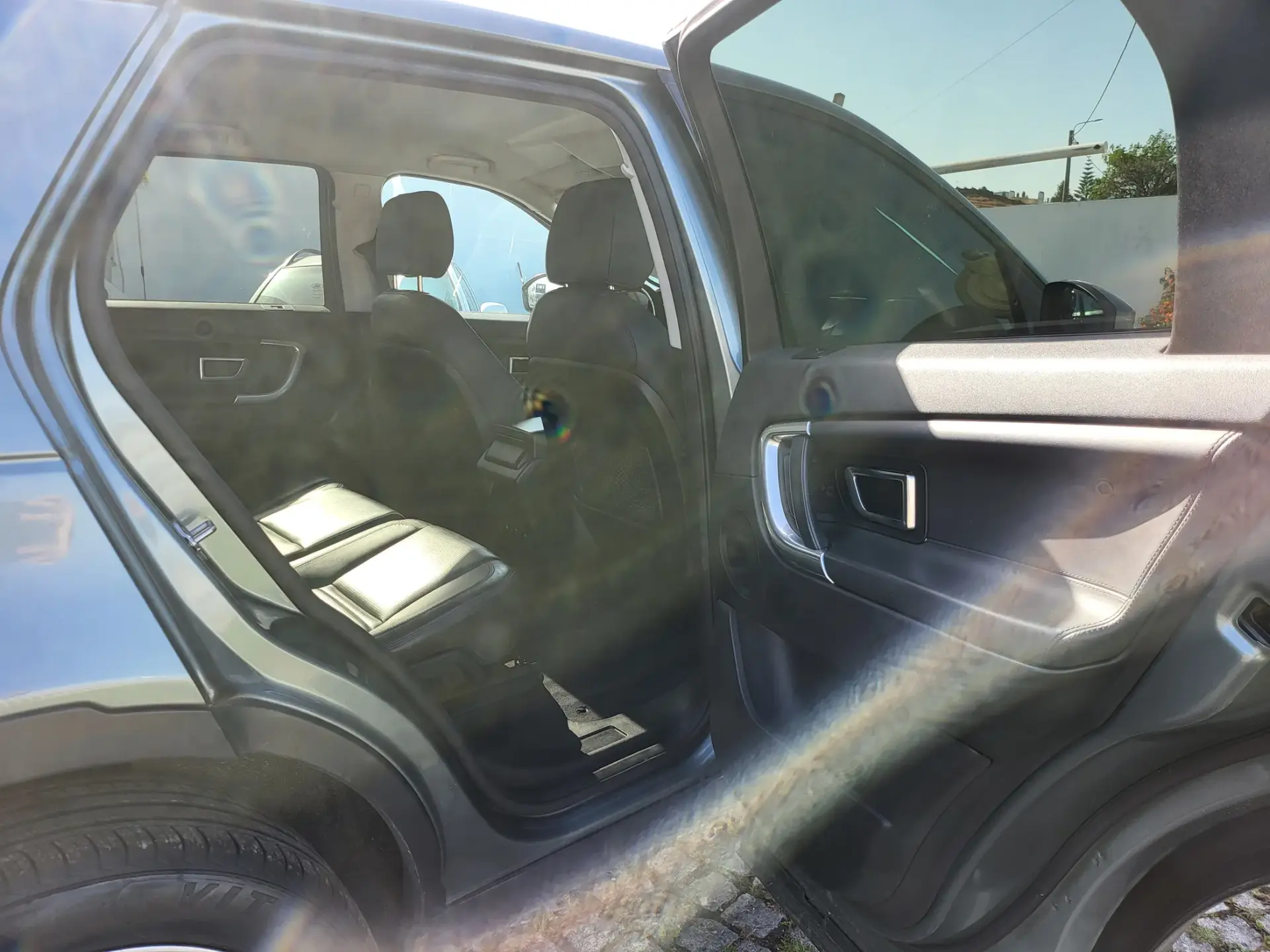 Land Rover Discovery Sport 2.0 TD4 HSE Luxury 7L Auto 17