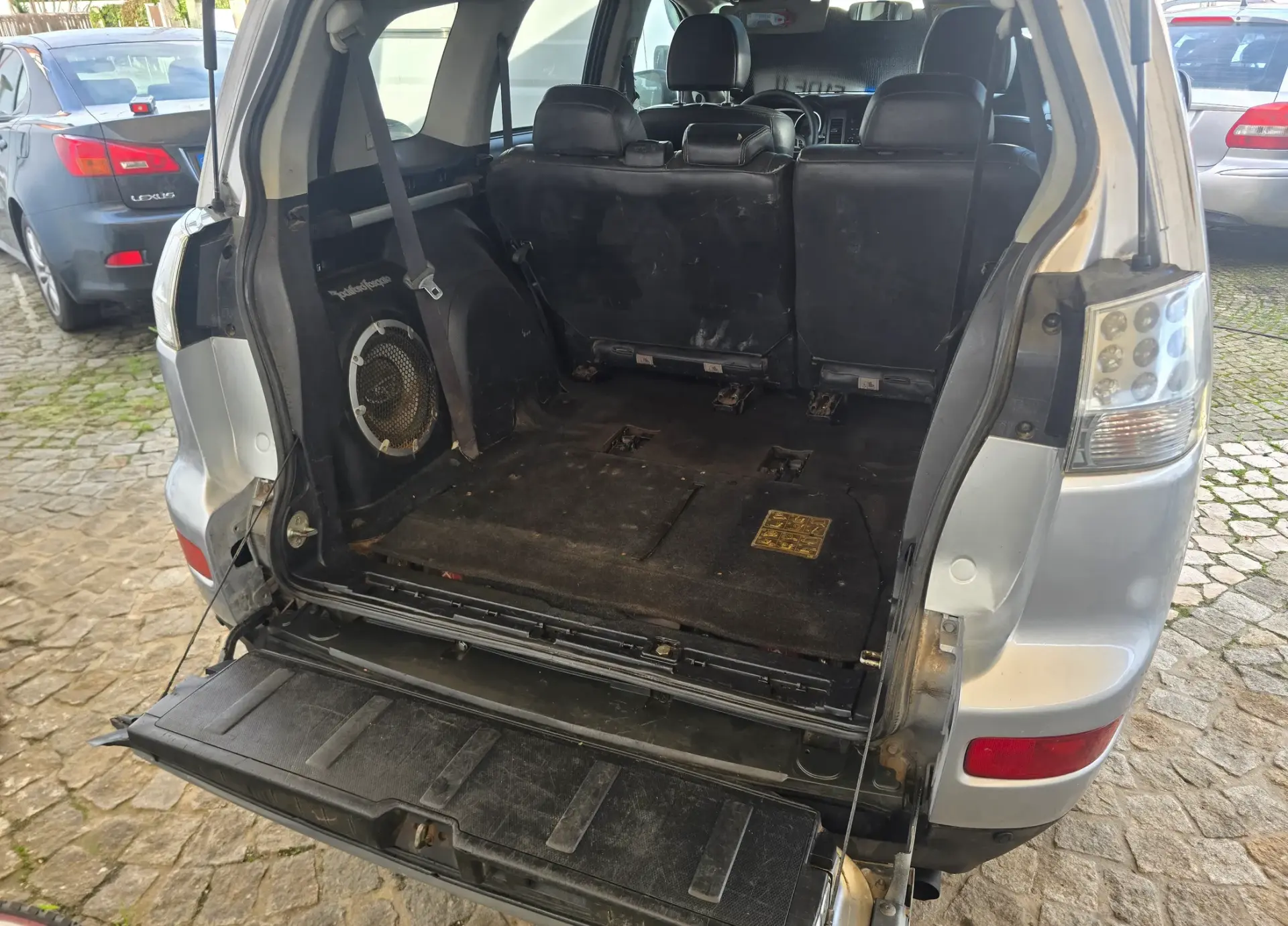 Mitsubishi Outlander 2.0 DI-D Instyle 4WD 8