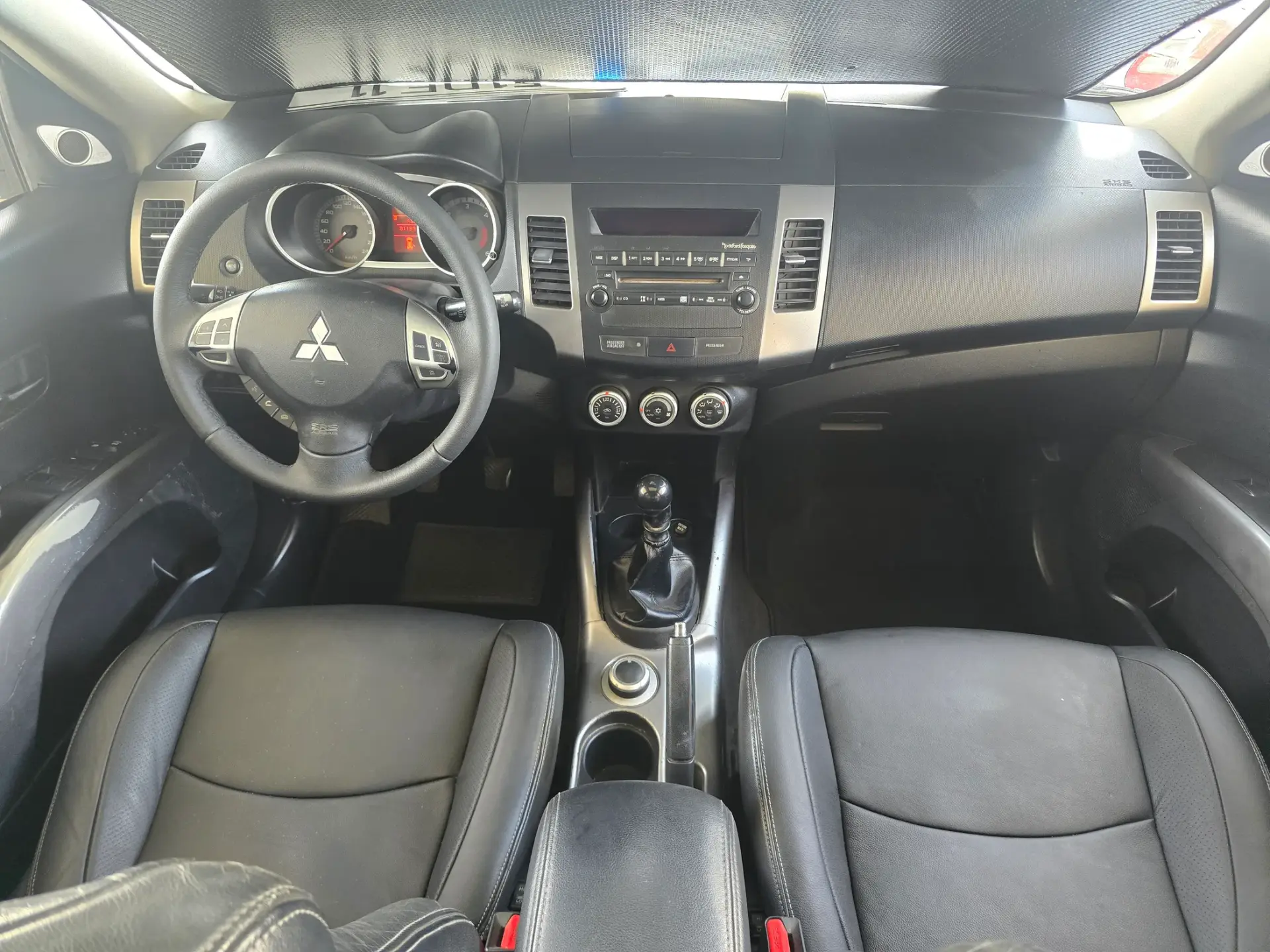 Mitsubishi Outlander 2.0 DI-D Instyle 4WD 24