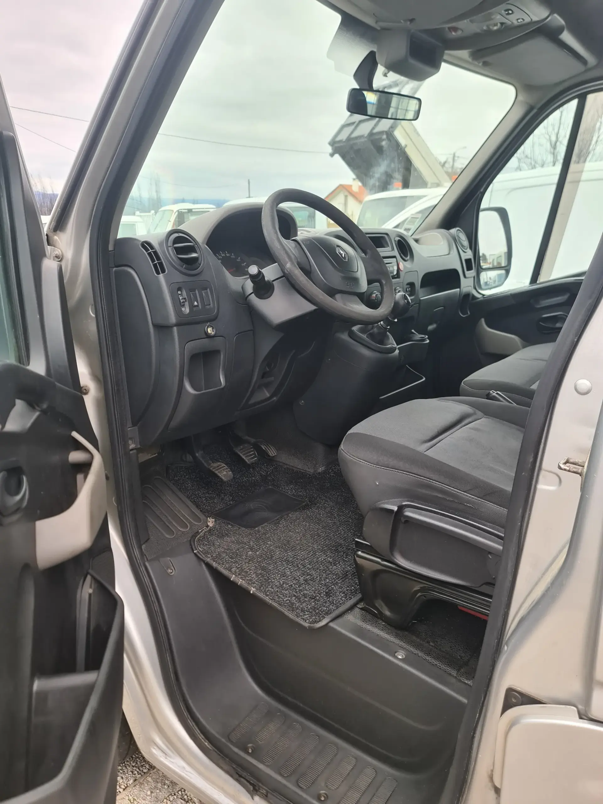 Renault Master 2.3 dCi L3 3.5T 125 6