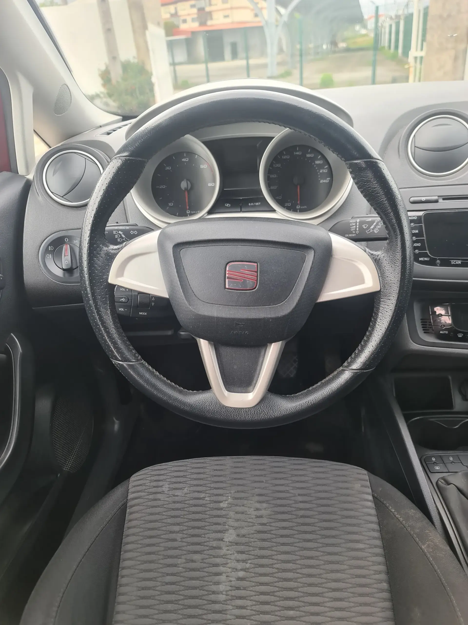 SEAT Ibiza 1.6 TDi Copa Plus DPF 8