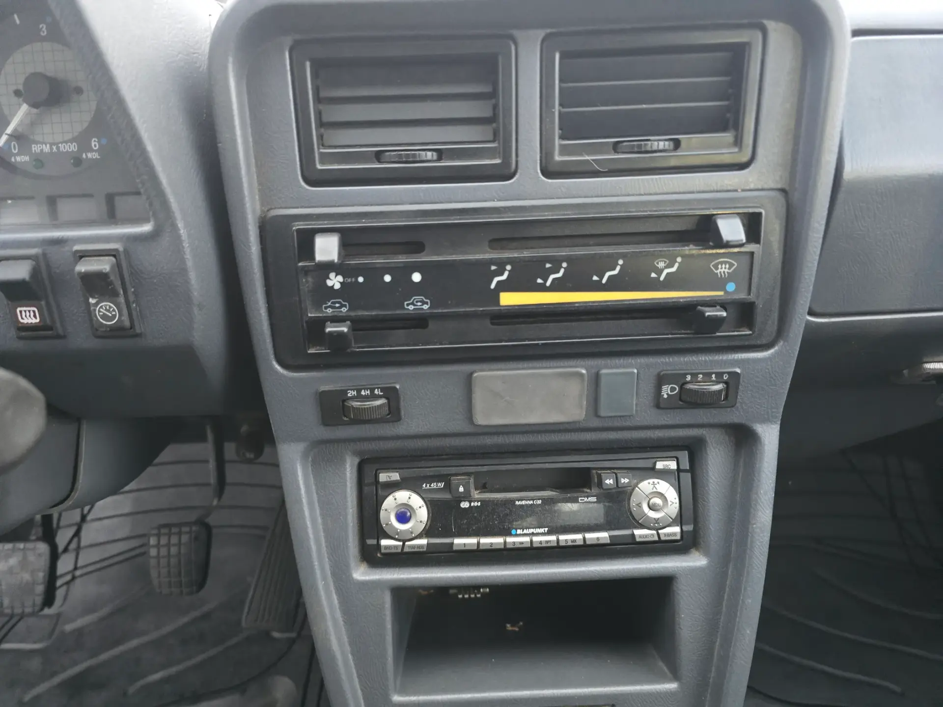 Tata Telcoline 2.0 TD 12