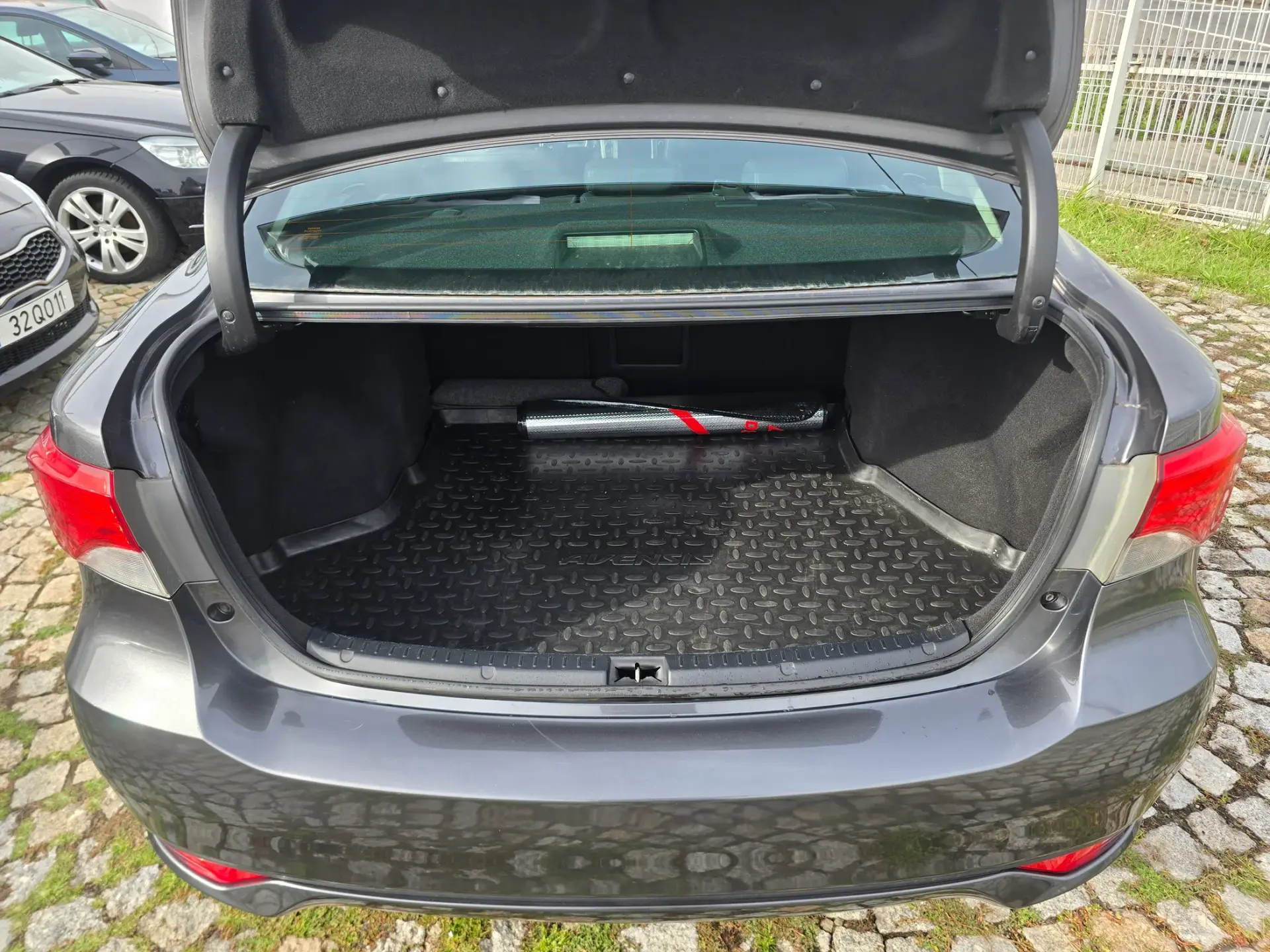 Toyota Avensis 2.0 D-4D 6