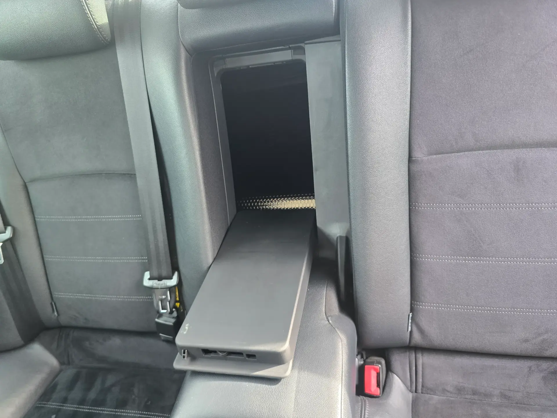 Toyota Avensis 2.0 D-4D 22